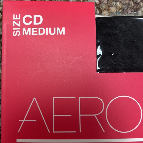 Aerosoles Black Control Top Ultra Sheer Reinforced Toe Tights Medium - Picture 4 of 6